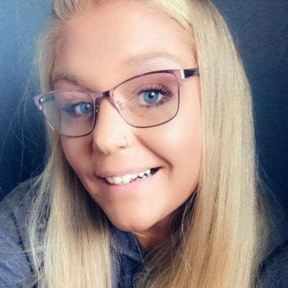 Meet your Posher, Brenda - Picture 1 of 1